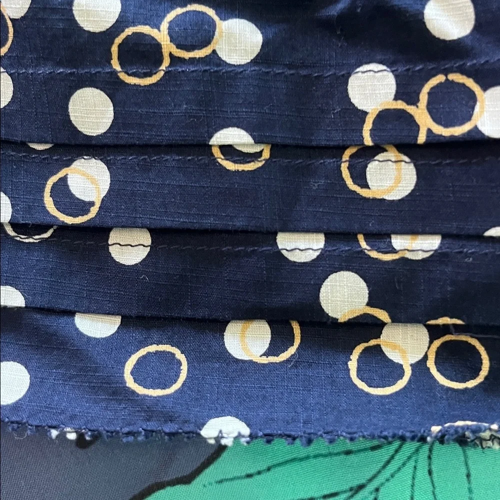 Super cute Gap circles flare A line skirt new